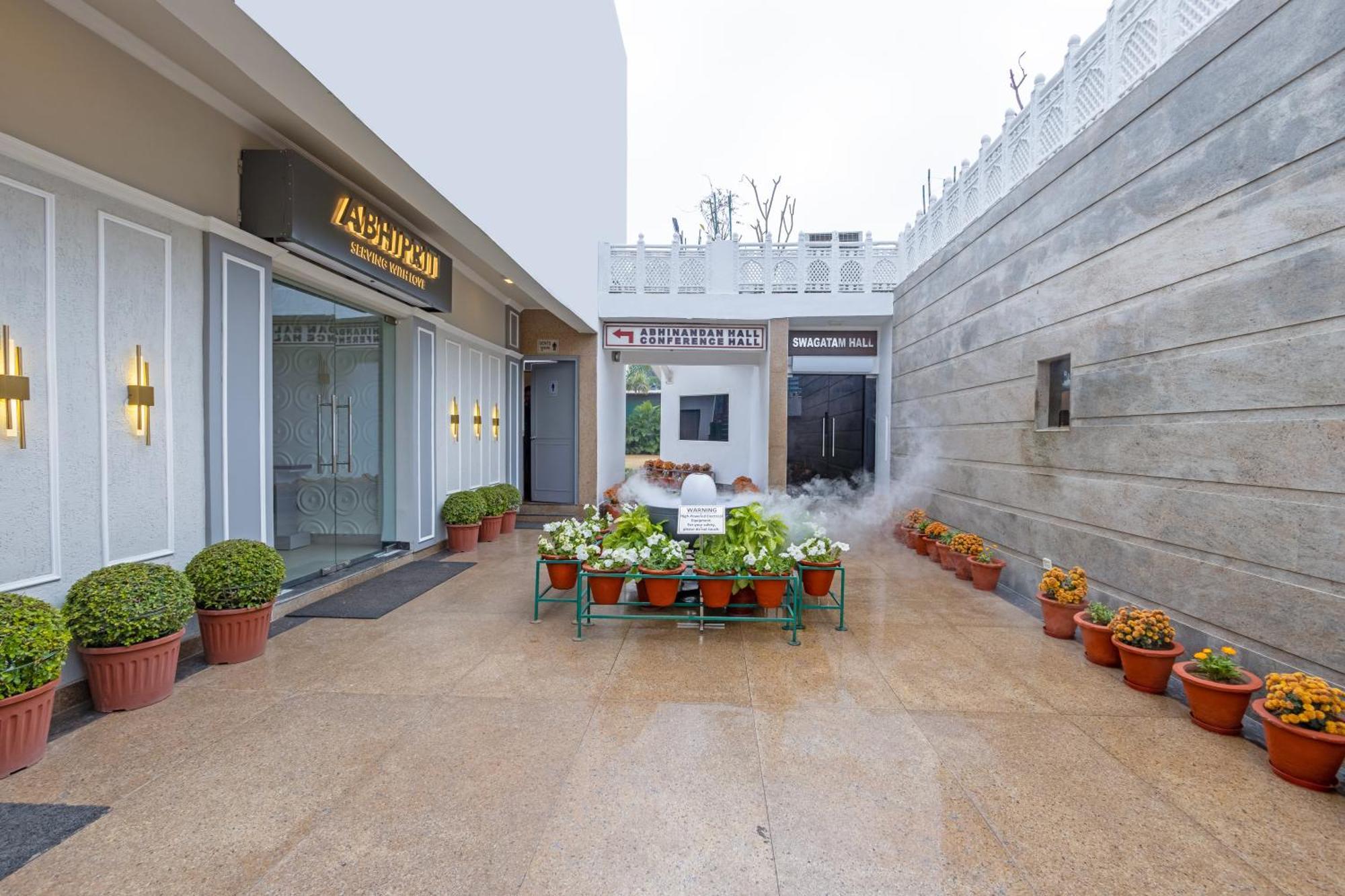 Aapno Ghar Resort & Amusement Park Gurgaon Zewnętrze zdjęcie