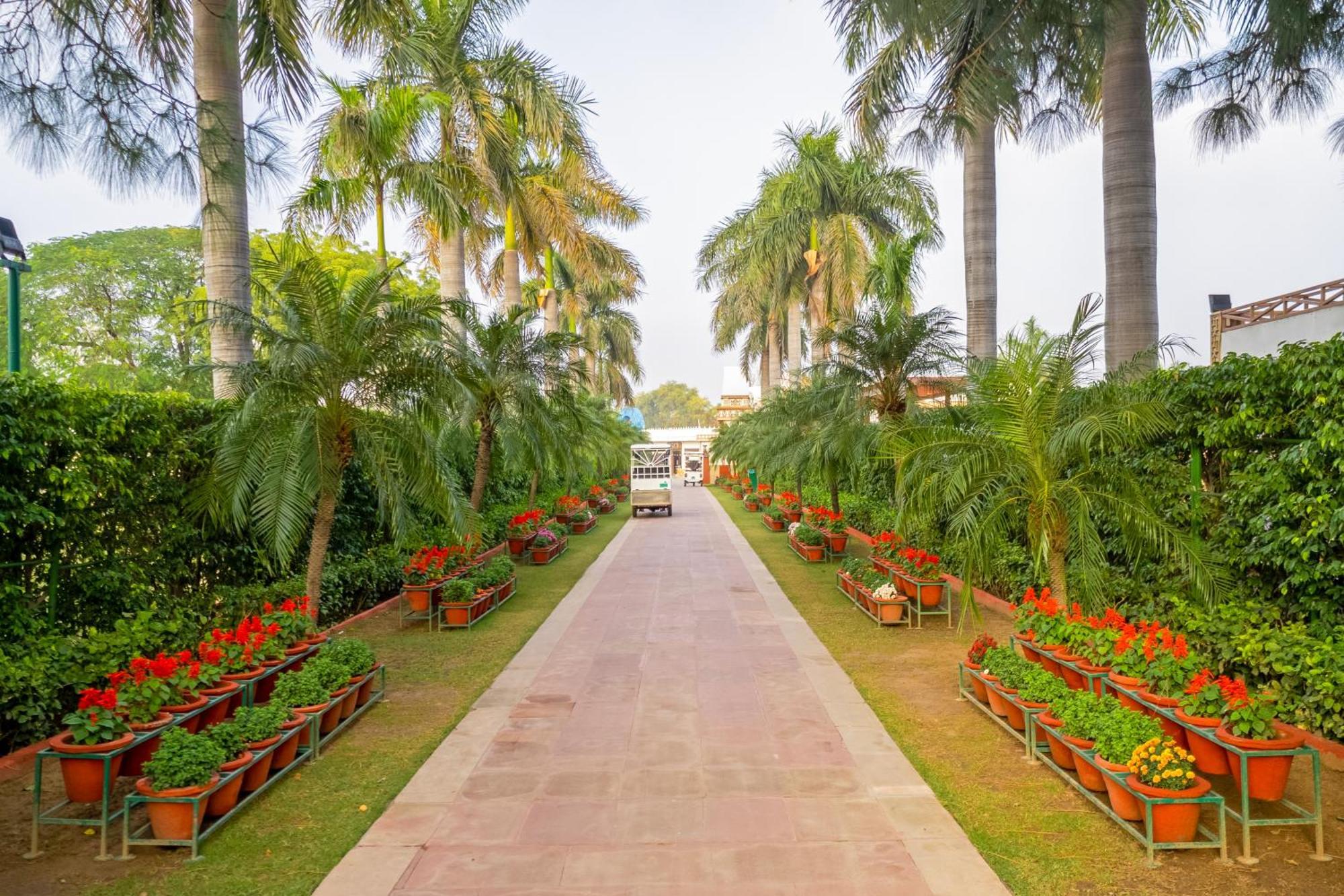 Aapno Ghar Resort & Amusement Park Gurgaon Zewnętrze zdjęcie